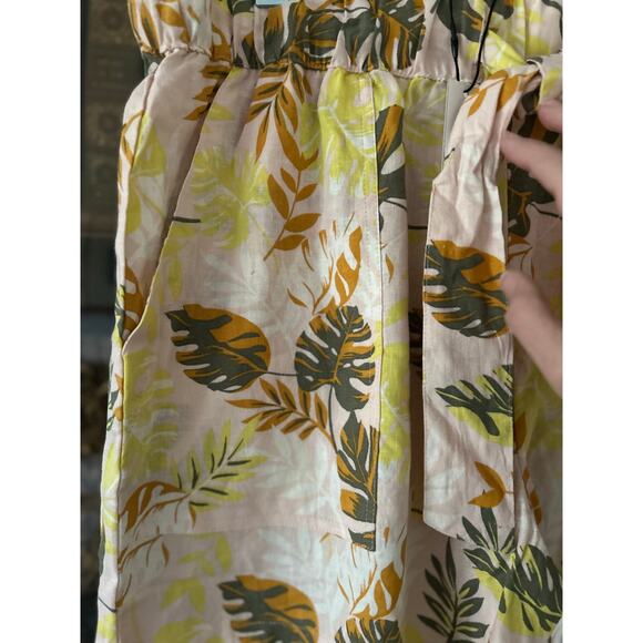 Sanctuary Shorts Size M Floral Tropical Shorts NWT - Picture 6 of 6